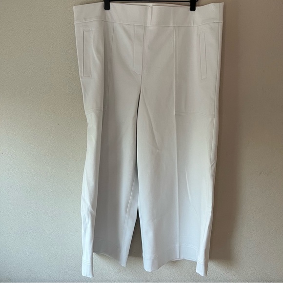 NWOT SPANX Wide Leg On The Go Cropped White Slimming Trouser Pants 2X/2T - Picture 4 of 9